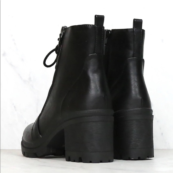 Black Lug sole lace up combat boots - Picture 5 of 7